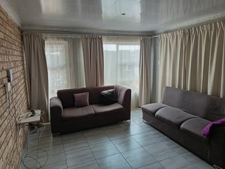 3 Bedroom Property for Sale in Roodepan Northern Cape